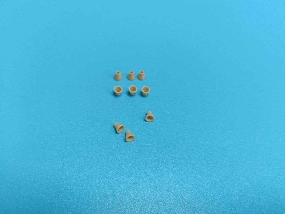 Изолятор частей CNC ВЗГЛЯДА УКРАДКОЙ 450G OEM ДОСТИГАЕМОСТИ Rohs подвергли механической обработке точностью, который